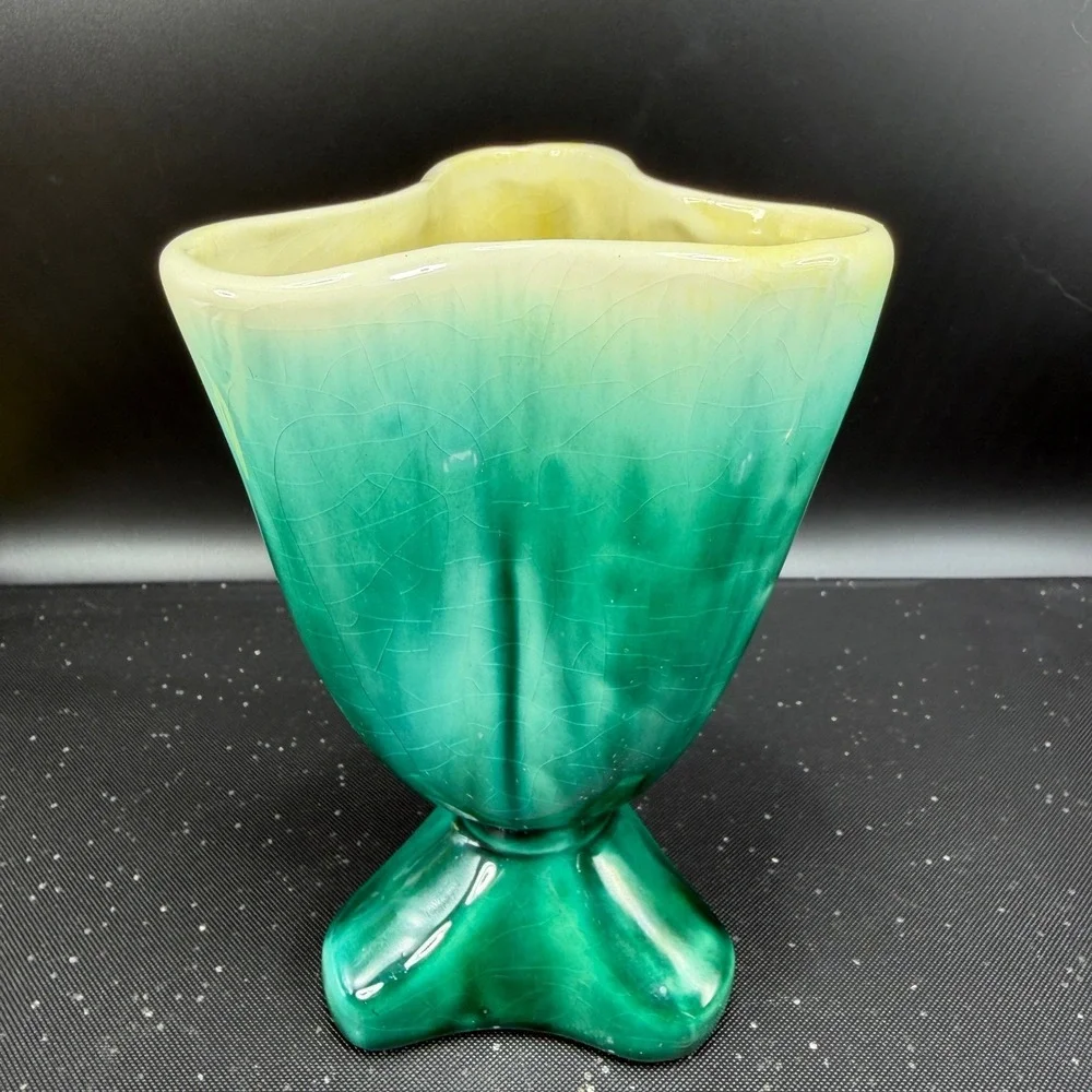 Vintage Green Ombre Crackle Glaze Ceramic Vase Tri Corner Pedestal Planter‎ Vase